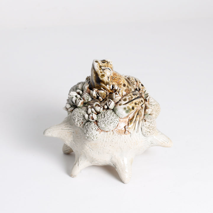 Frog Sculpture (on "frog")