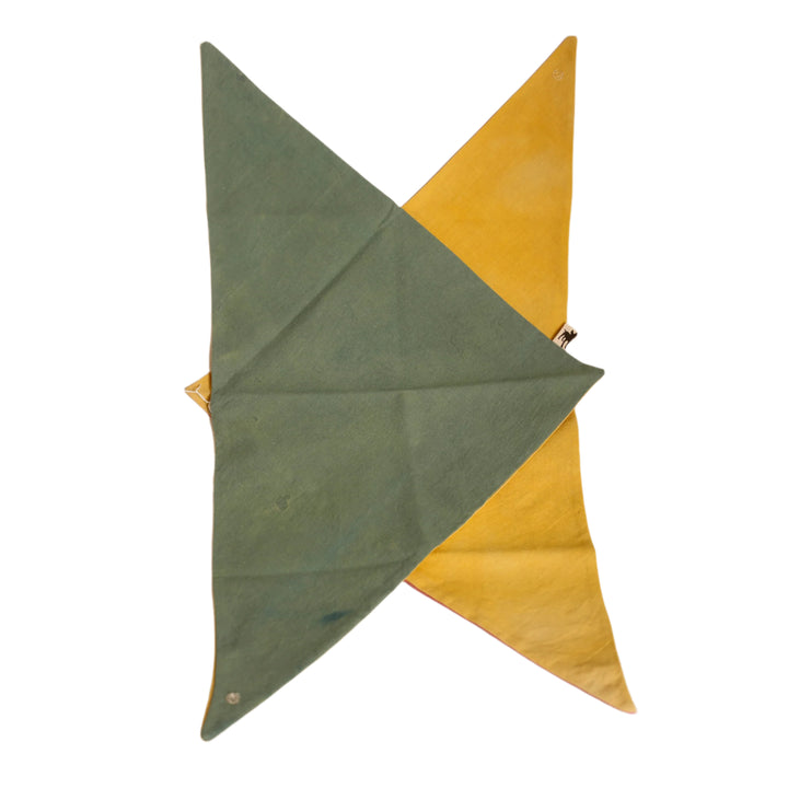 Bandana: LG
green, yellow