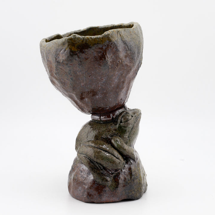 Goblet, Frog