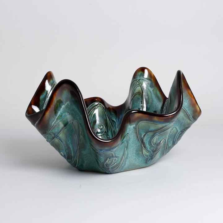 Large Wavy Bowl