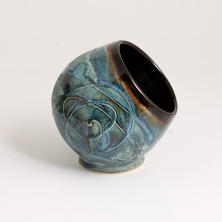Salt Cellar/Tilted Bowl