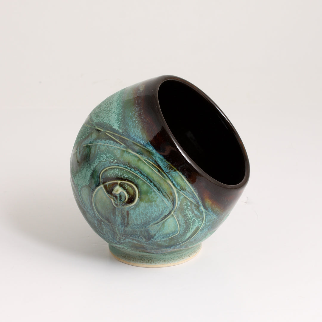 Salt Cellar/Tilted Bowl