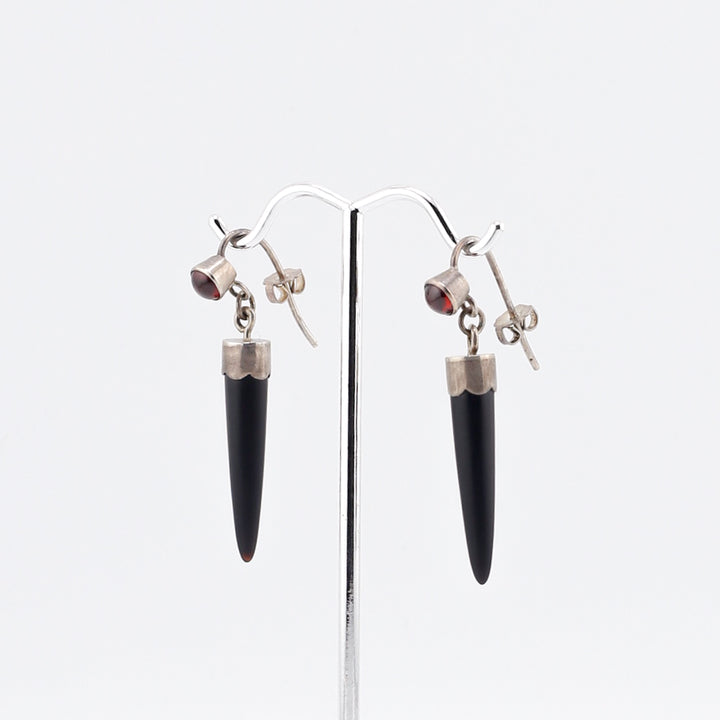Earrings, 18k w Sapphire & Ruby