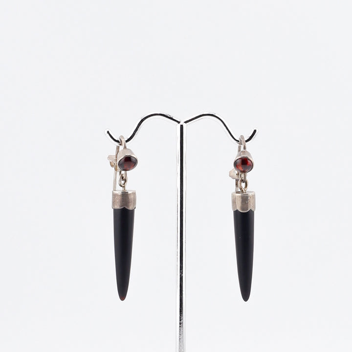 Earrings, 18k w Sapphire & Ruby