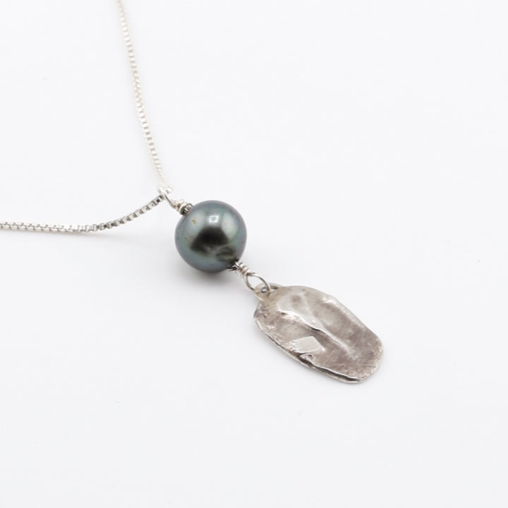 Necklace, Bone pmc