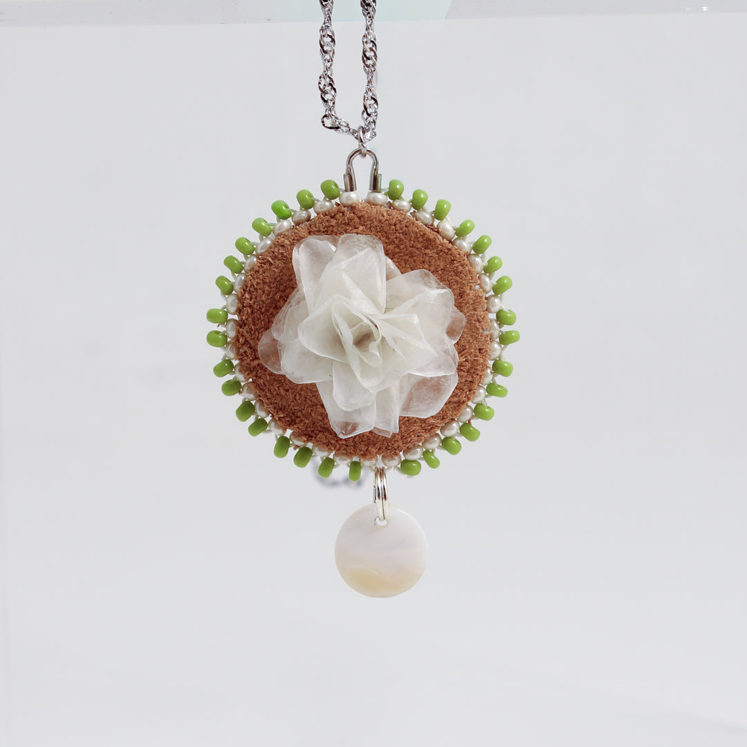 Fish Scale Flower Necklace