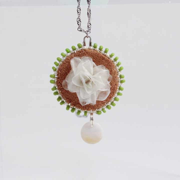 Fish Scale Flower Necklace