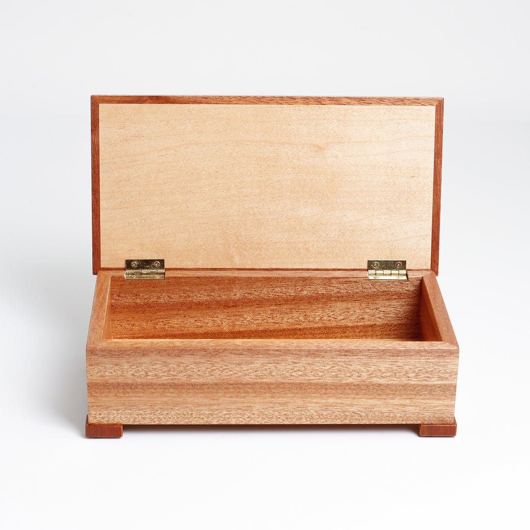 Shubert Meranti Box