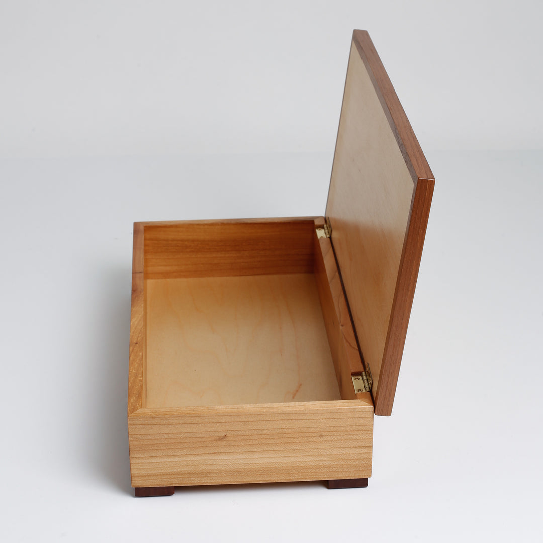 Aronia Mayday Box