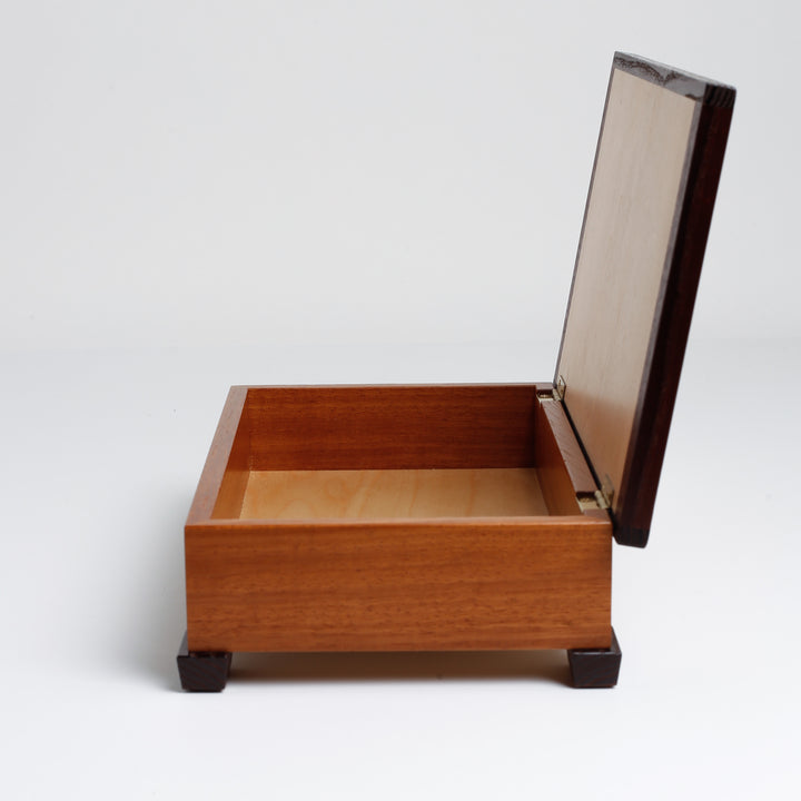 Synergy Iroko Box
