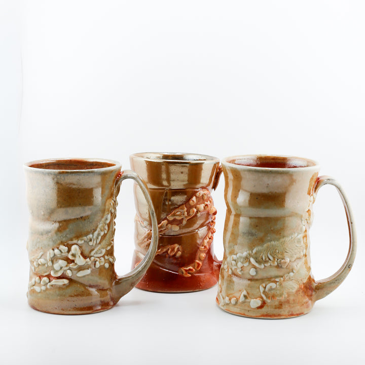 Crawl/Gold Mug