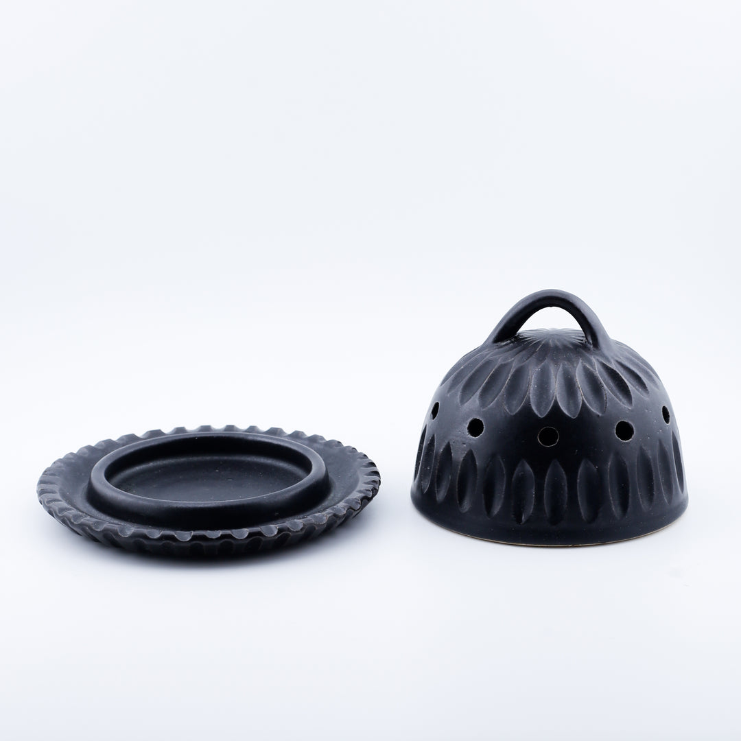 Carved Garlic Keeper, Black