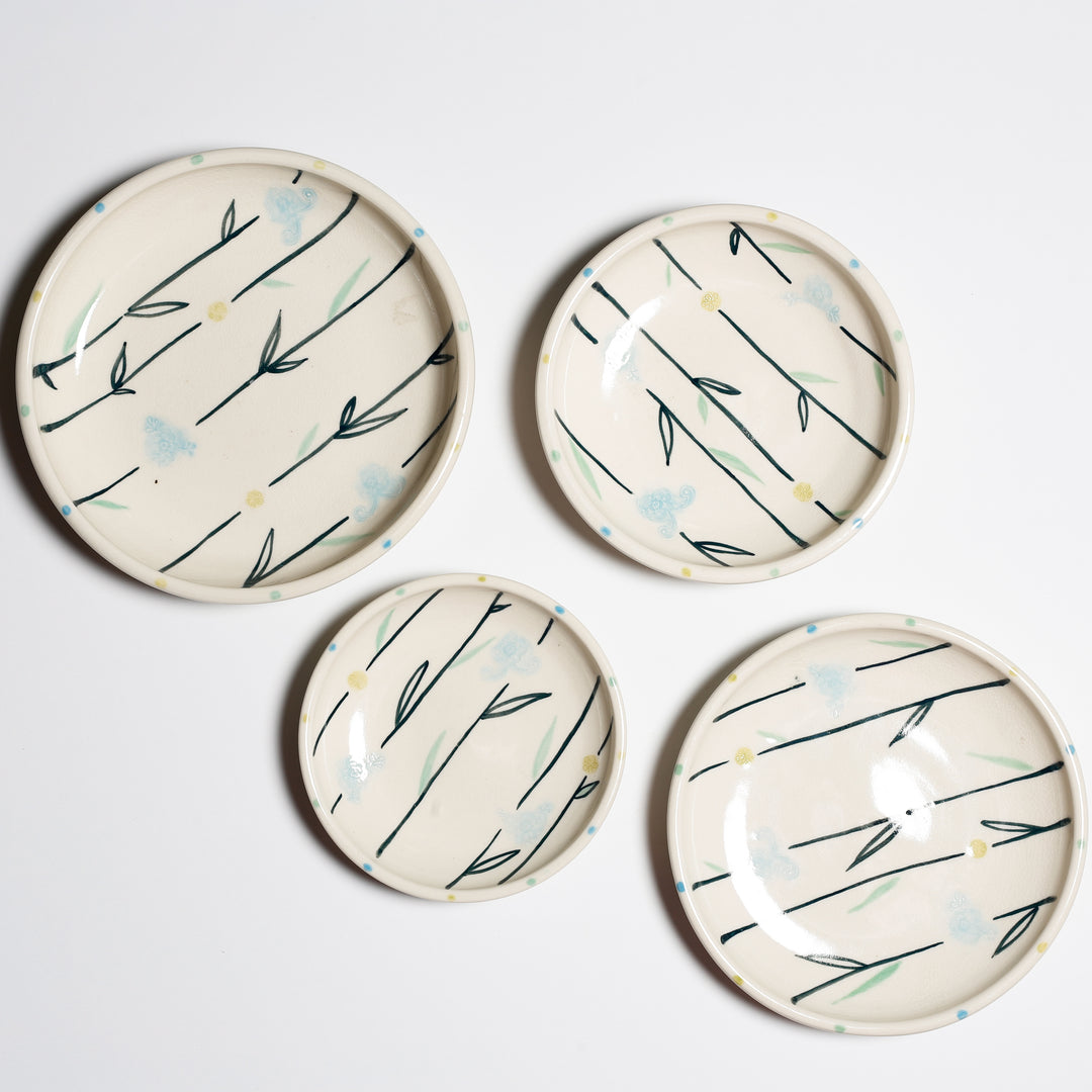 Blue Line Flower Plate Set