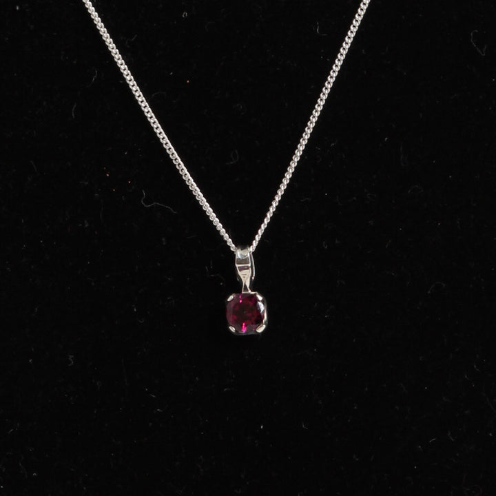 Pendant - Tulip, Garnet