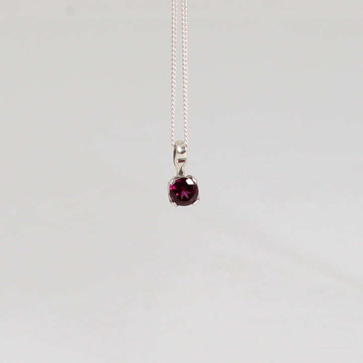 Pendant - Tulip, Garnet