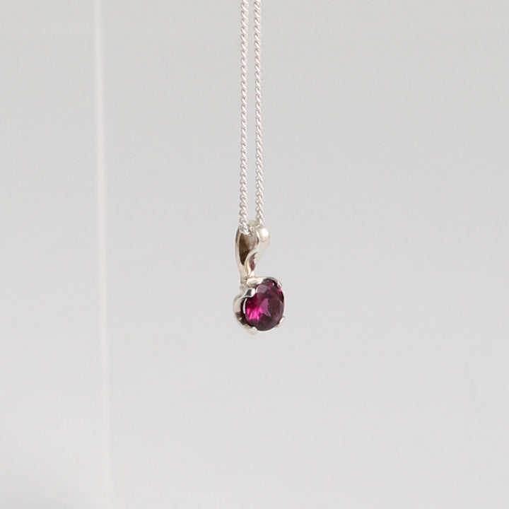 Pendant - Tulip, Garnet