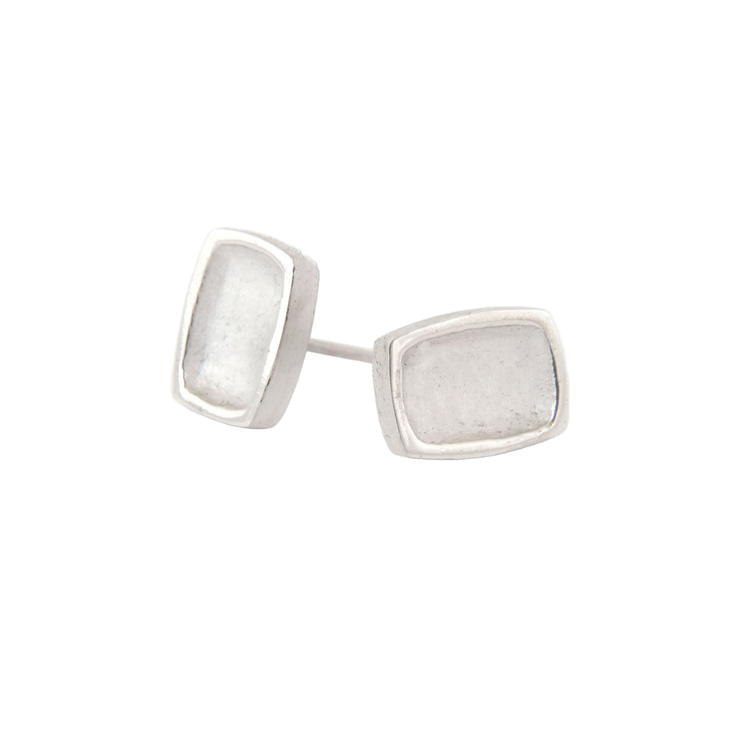 Divot Post, Earring
