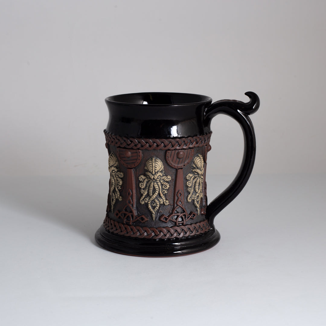 Cthulhu, Sword & Sheild Stein