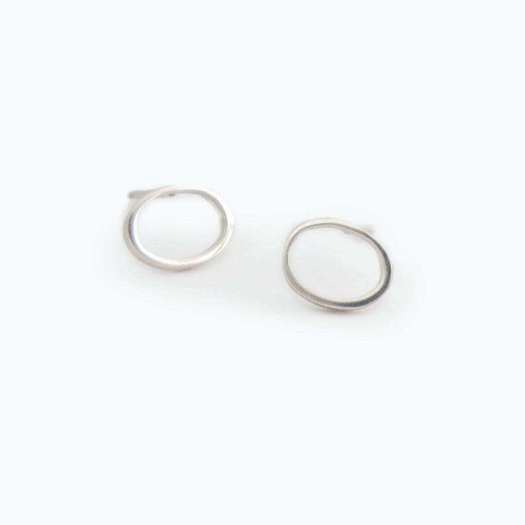 Swirl Post Oval, Earring